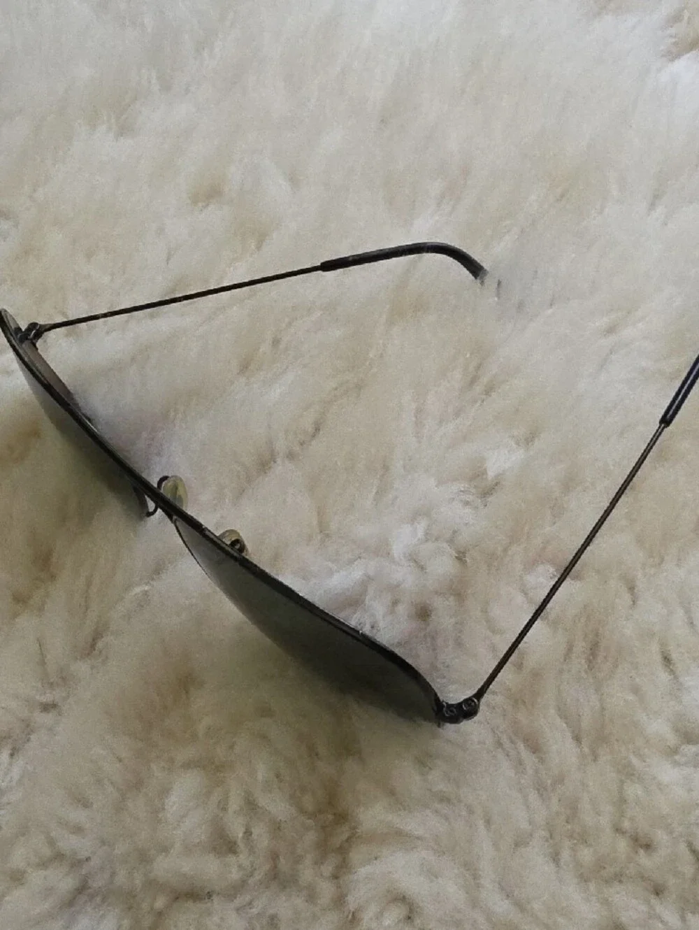 Ray-Ban Aviator Sunglasses in Black with Green Lenses